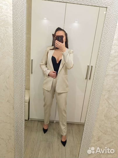 Брючный костюм