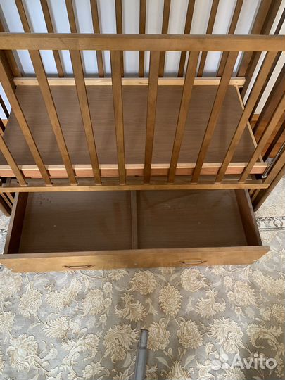 Детская кроватка