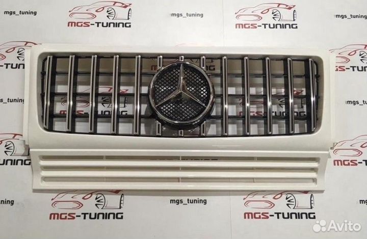 Решетка радиатора Мереседес Гелендваген Белая