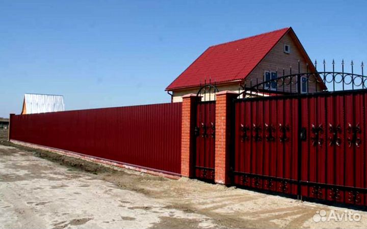 Профнастил красный