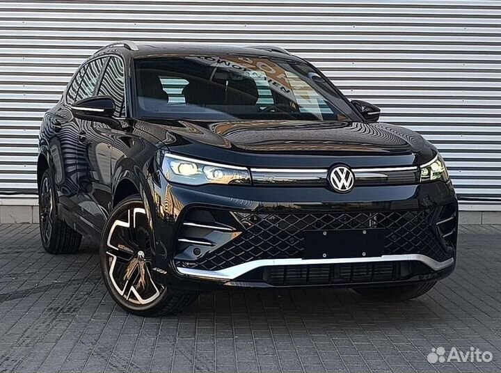 Volkswagen Tiguan L 2.0 AMT, 2024