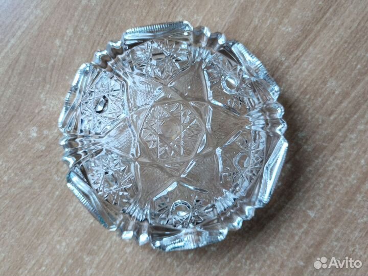 Хрустальная пепельница