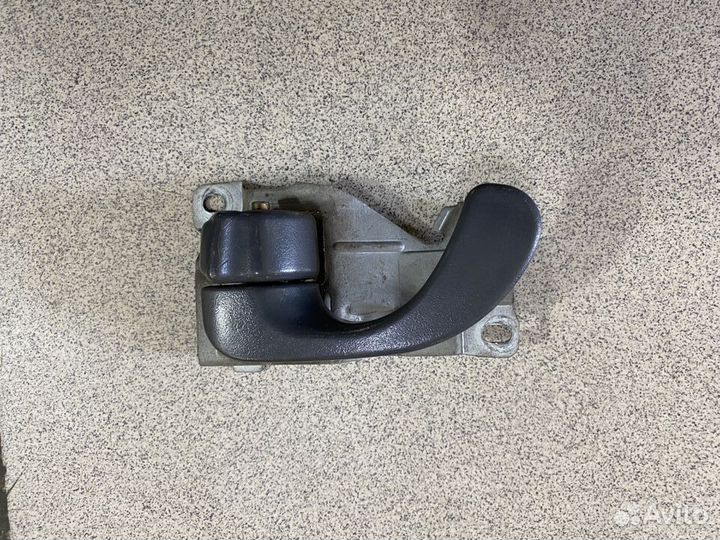 Ручка открывания двери Mitsubishi Lancer VII