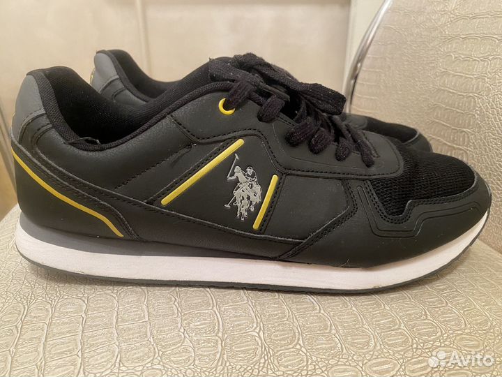 Кроссовки мужские 45 размера