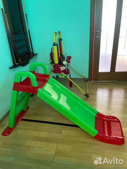 Качели и разные развлекухи для самых маленьких