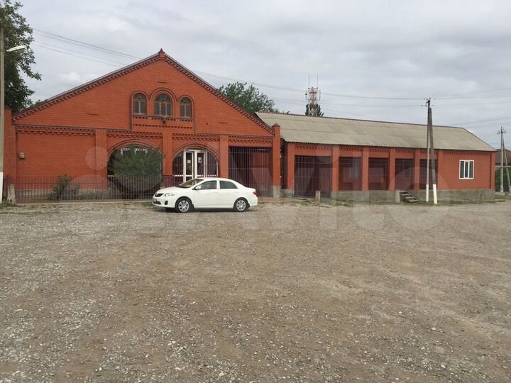 Дом 700 м² на участке 7 сот.