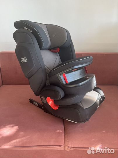 Автомобильное детское кресло Recaro Monza Nova