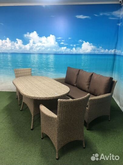 Комплект мебели из искусственного ротанга