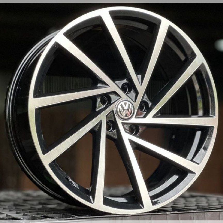 Литые диски Volkswagen 8×R19 5×112