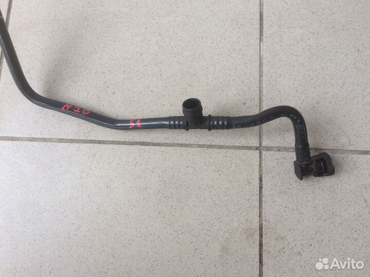 BMW F10 Трубка вентиляции с Японии