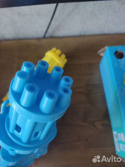 Пистолет для мыльных пузырей