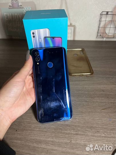 HONOR 10, 6/64 ГБ