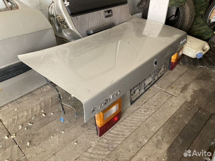 Крышка багажника на audi 80 b2