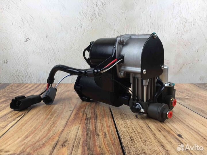 Компрессор Hitachi для Land Rover L319 L320