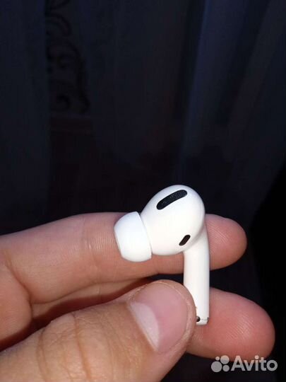 Apple airpods PRO с шумоподавлением