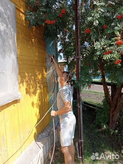 Безвоздушная покраска домов,крыш бетонных и железн