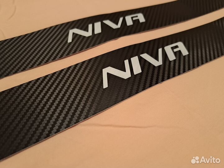 Наклейки на пороги карбон LADA Niva 2121-2131 Нива