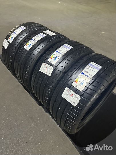 Michelin Pilot Sport 4 S 255/40 R20 104Y