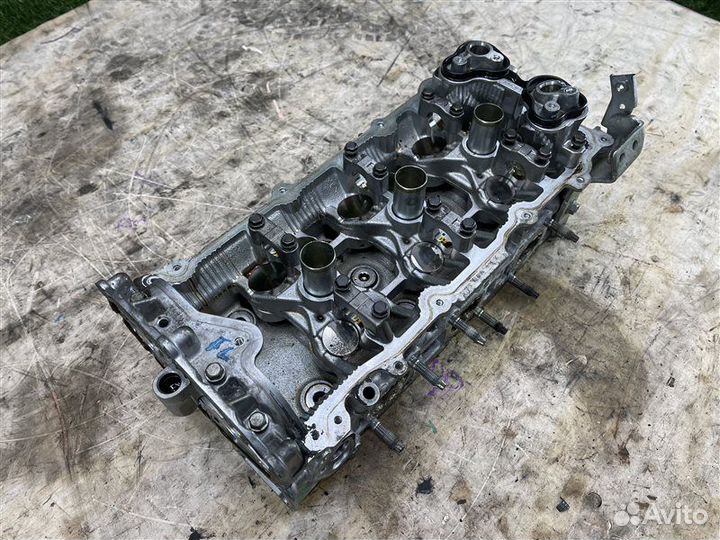 Головка блока цилиндров левая Nissan Skyline V36