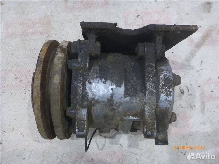Компрессор кондиционера Audi 80 B3 NG 1990