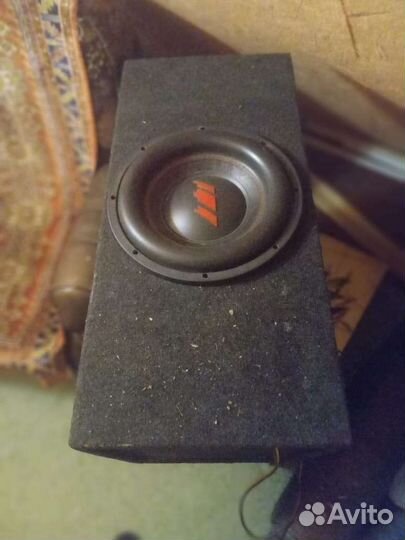 Сабвуфер с коробом