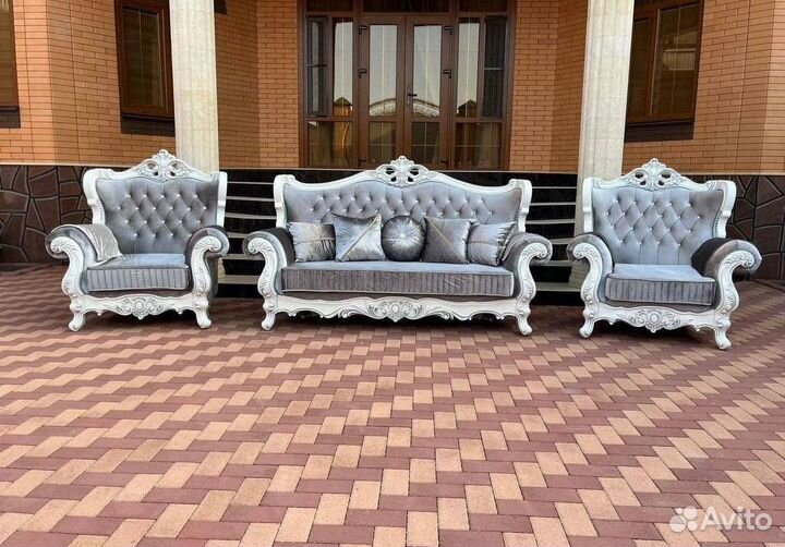 Диван и кресла
