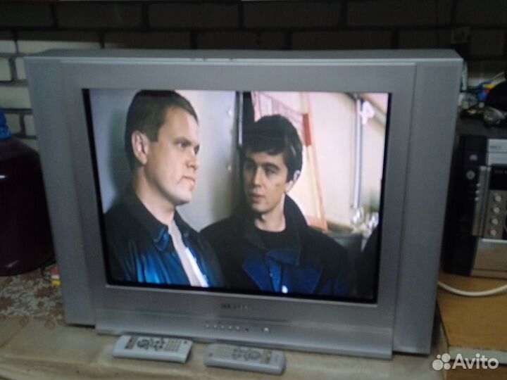 Телевизор samsung