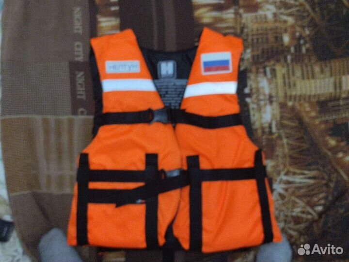 Спасательный жилет для детей 7- 10 лет новый