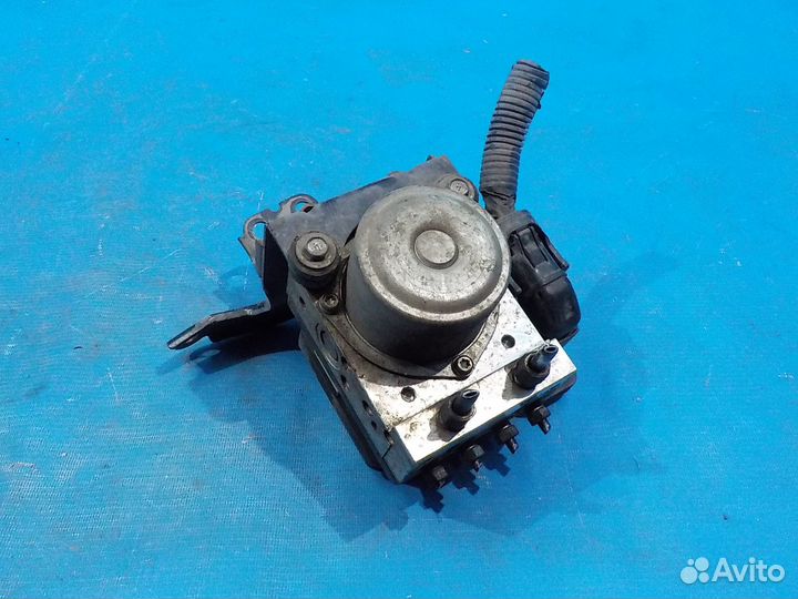 Блок ABS Nissan Nissan X-Trail (T31) 2007-2014