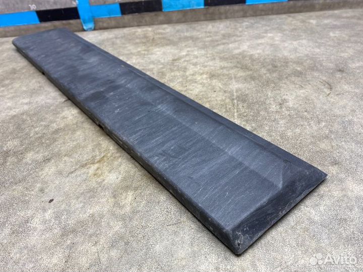 Накладка двери задняя правая Kia Sorento XM FL 2.4