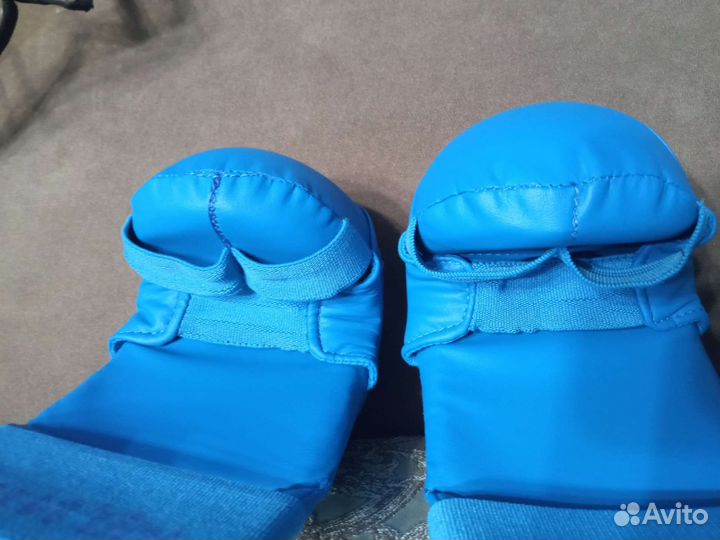 Перчатки для единоборств