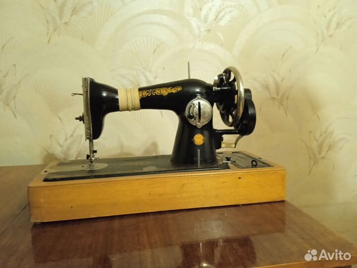 Швейная машинка подольская ручная