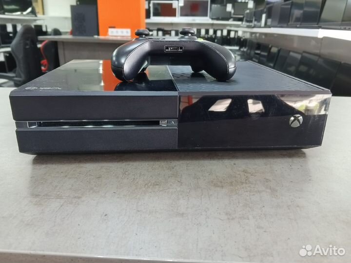 Игровая Приставка X-BOX ONE/500GB