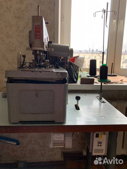 Петельная машина Минерва М761-2