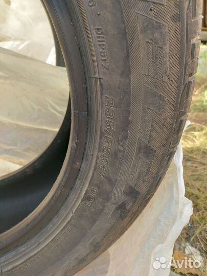 Bridgestone Dueler H/P 235/55 R17 99V