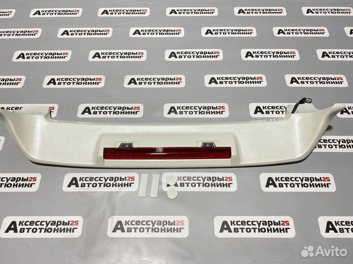 Спойлер Suzuki Jimny / Wide / Sierra. Белый перл