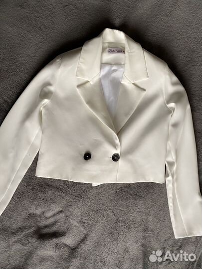 Укороченный пиджак