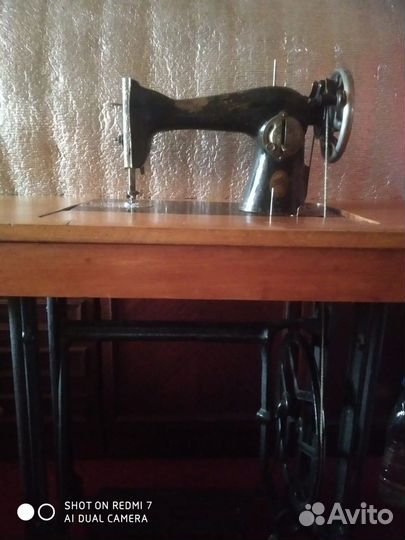 Швейная машинка подольская ножная