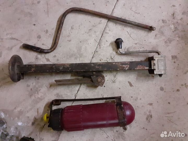 Домкрат и кривой на ваз 2101 1976г