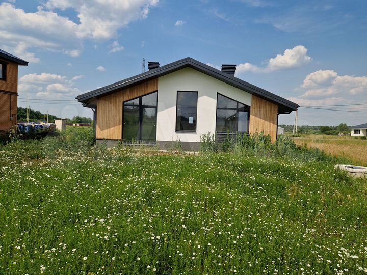 Коттедж 162 м² на участке 8,5 сот.