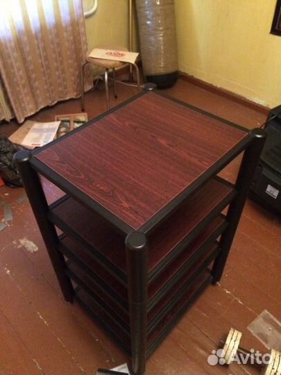 Подставка под аппаратуру