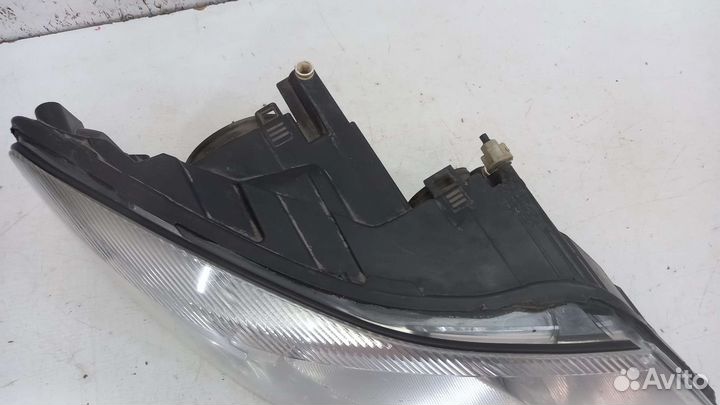 Фара правая Skoda Octavia A5 2011