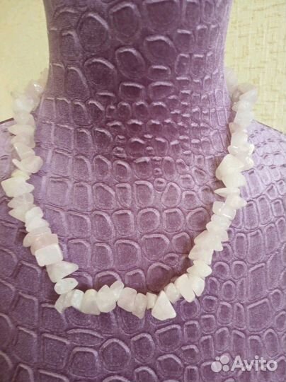 Ожерелье из натурального камня