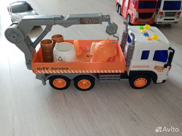 Автомобили со звуковыми эффектами