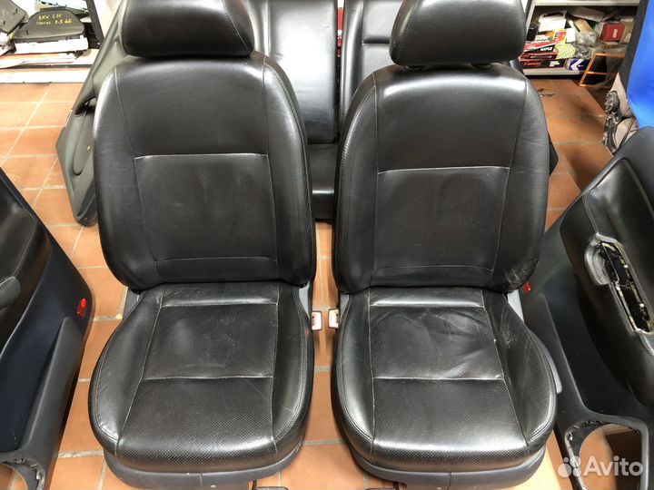 Skoda Octavia tour Кожаный салон