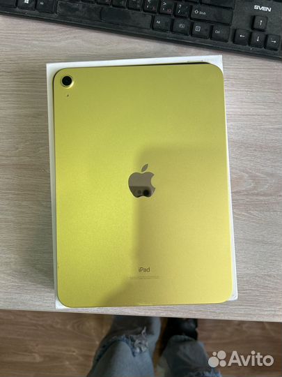 iPad 10 th gen WI FI 64 Gb