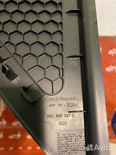 Volkswagen Polo Накладка на торпедо