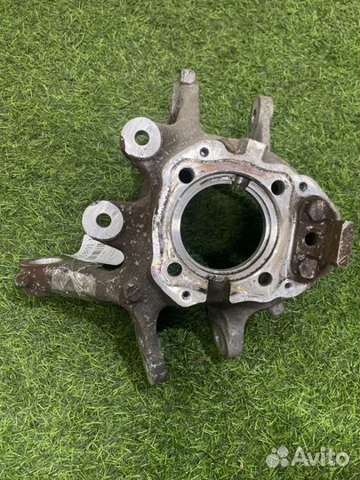 Задний кулак задний правый Bmw 7 F01 3.0 N54 2011