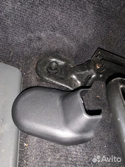 Накладки на крепления сидений Тойота Камри 40/45