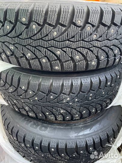 Pirelli Formula Ice 185/60 R15 88T